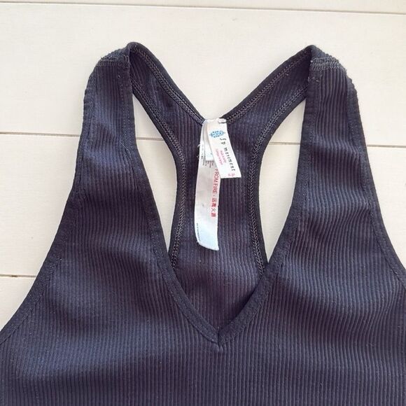 FREE PEOPLE MOVEMENT FREE THROW LONG CROP IN BLACK - Picture 4 of 7